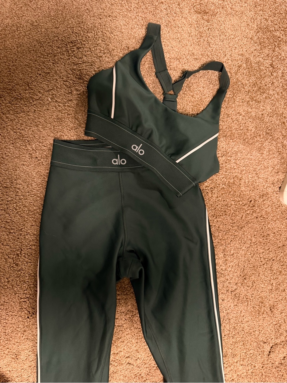 ALO Yoga Dark Green Leggings & Matching Sports Bra Set with White Trim CLOVER